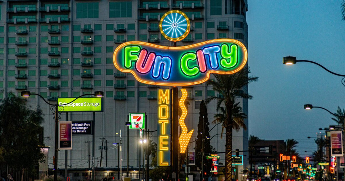 The 11 Best Neon Signs In Las Vegas, Nevada