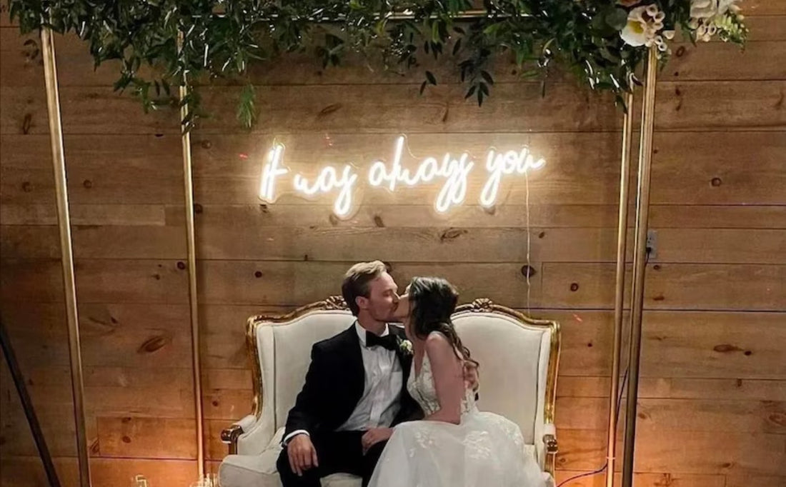 How To Use A Modern-Retro Neon Signs In Wedding Photo Shoots