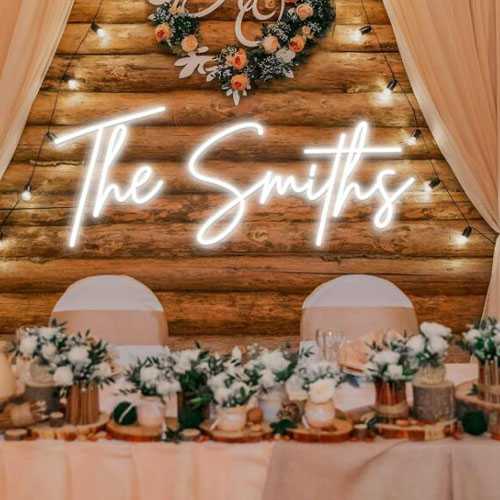 Neon wedding sign for The Smiths in Utah