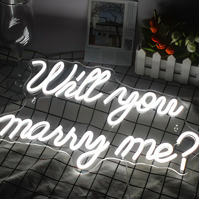 Will you marry me neon sign in LED lights white